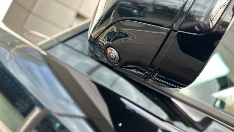 Land Rover Defender 3.0 D350 X-Dynamic SE 110 5dr Auto Diesel Estate